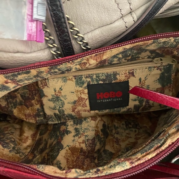HOBO INTERNATIONAL - Picture 3 of 11